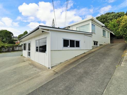 11 Tarewa Road, Morningside