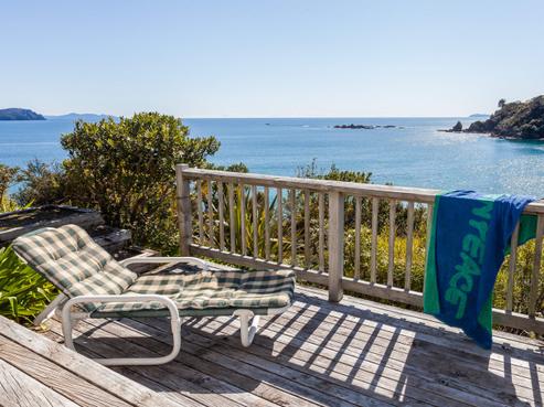 25 Little Bay Drive, Waikawau