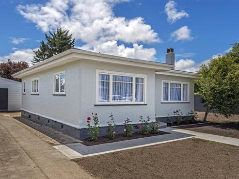 100 De Lautour Road, Inner Kaiti