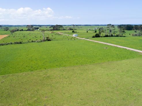 153 Kaweora Road, Opunake