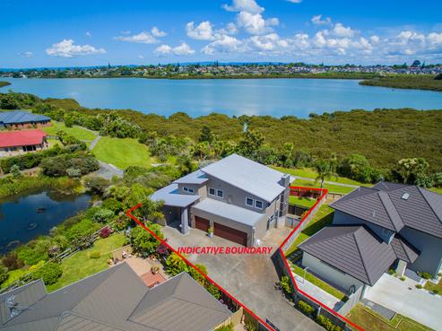 16 Stranraer Crescent, Wattle Downs