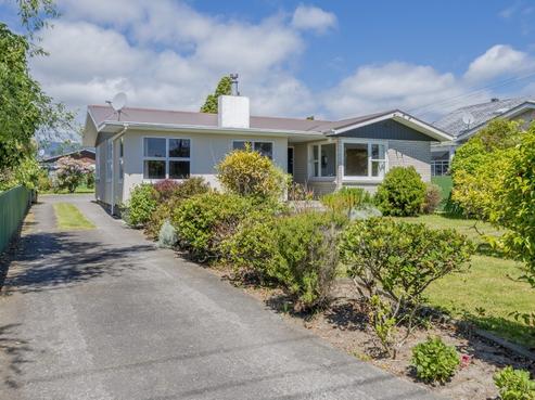 28 Aotaki Street, Otaki
