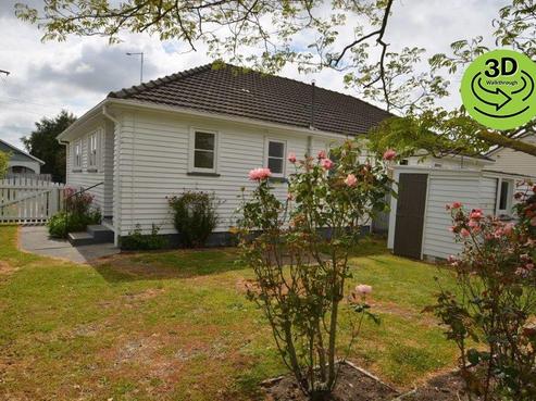 18 Beach Road, Hampstead