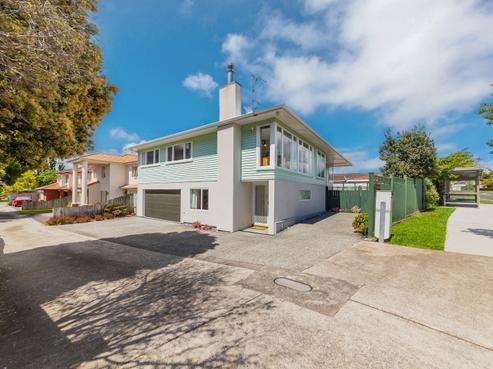 48 Casuarina Road, Half Moon Bay