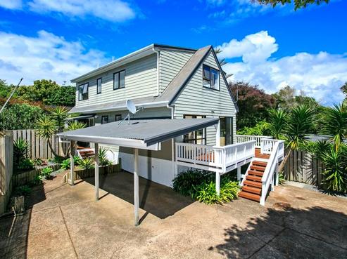 2/58 Verbena Road, Birkdale