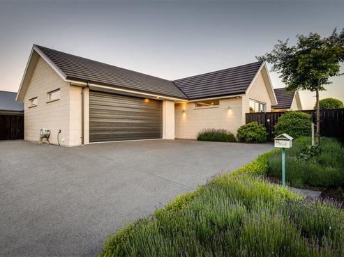 32 Arahura Road, Pegasus