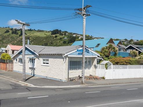 218 Main Road, Moncks Bay