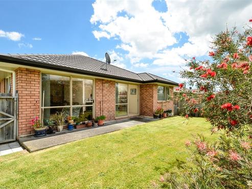 16 Chic Gardens, Parakai