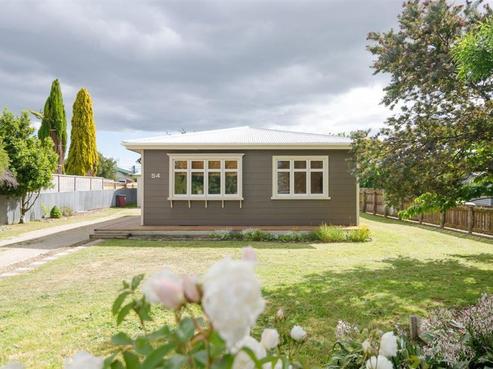 54 Cologne Street, Martinborough
