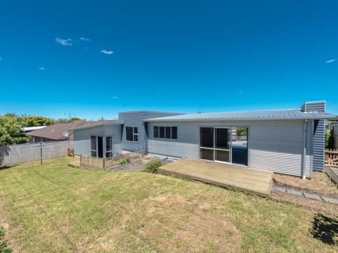 23 Wiltshire Drive, Huntington