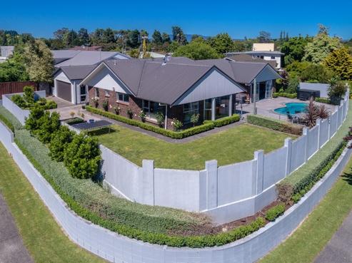 2 Sheriff Place, Riverlea
