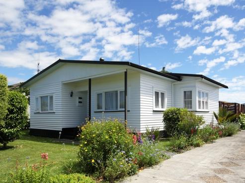 10 Hayward Road, Ngatea