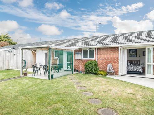 76 Kapiti Road, Paraparaumu