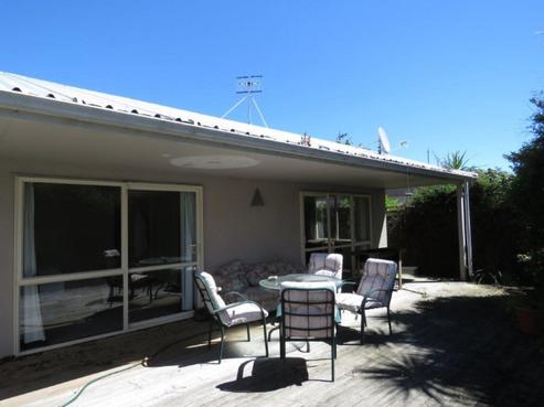 102 Lowe Street, Avenal