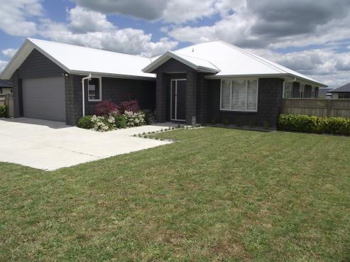 3 Plescher Crescent, Leamington