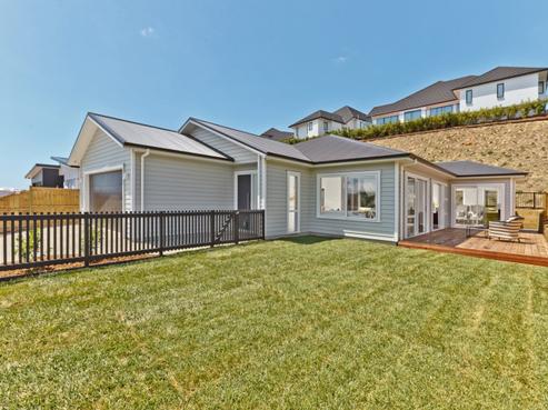 88 Arran Point Parade, Orewa
