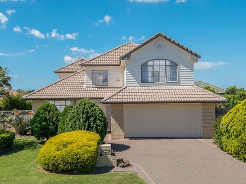 11 Cantora Avenue, Northpark