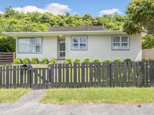 205 Major Drive, Kelson