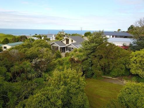 4 Kamahi Street, Kaka Point