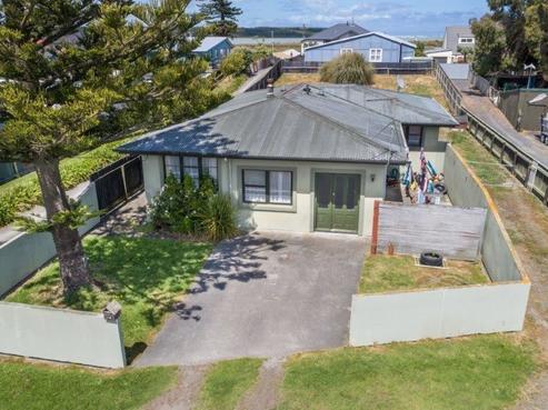 19 Hall Place, Foxton Beach