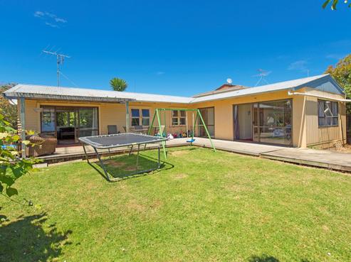 1070 Whangaparaoa Road, Tindalls Beach