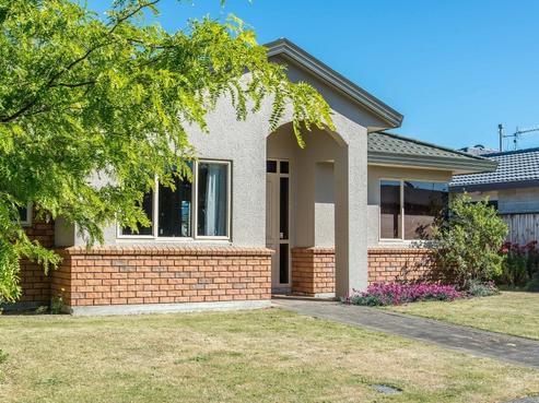 2 Glen Loch Place, Paraparaumu