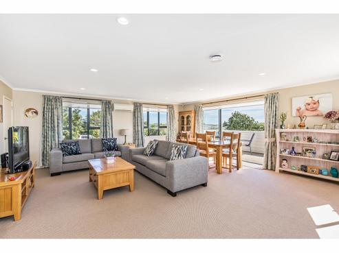 4 Ashley Avenue, Long Bay