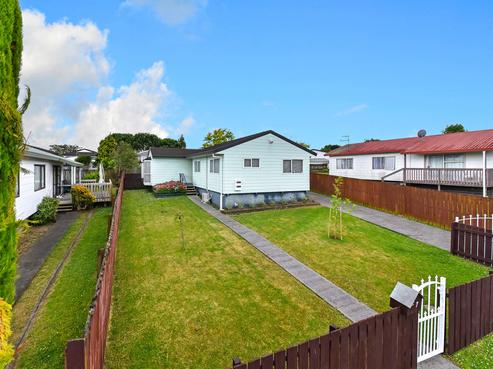 7 Bellville Drive, Clendon Park