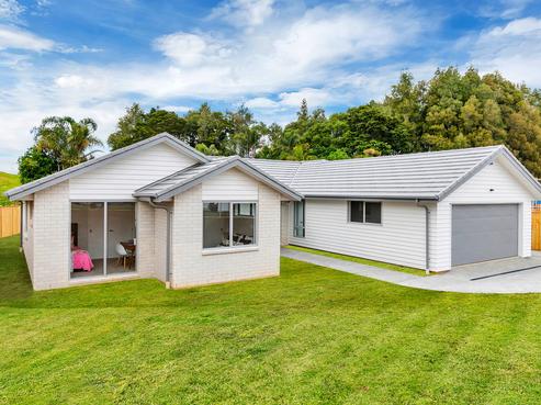 30 Lisle Farm Drive, Pukekohe