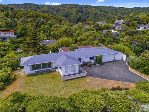 75 Howard Road, Point Howard