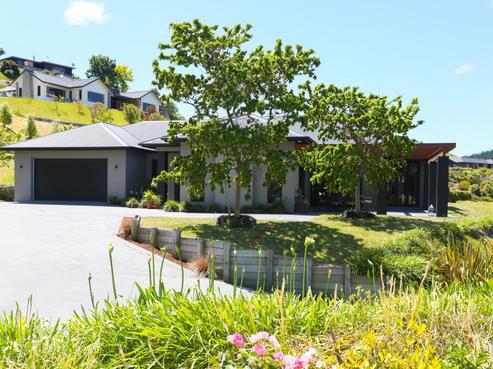 8 Outlook Terrace, Taradale
