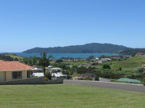 8 Banksia Road, Cable Bay