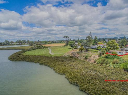 2/80 Cobham Crescent, Kelston