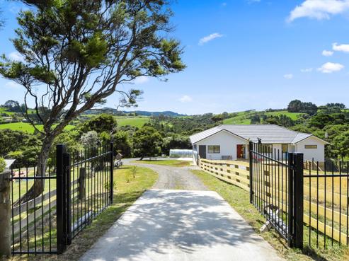 47 Bethells Road, Waitakere