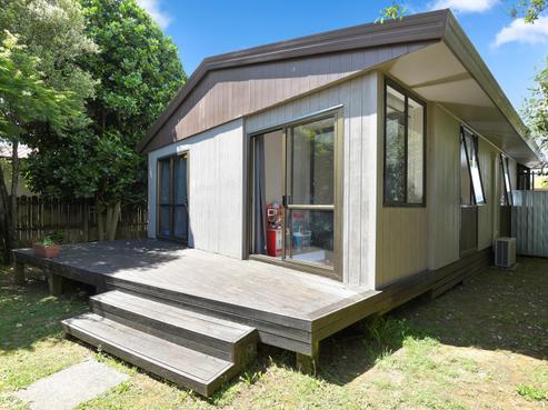 2/10 Cameron Place, Ranui