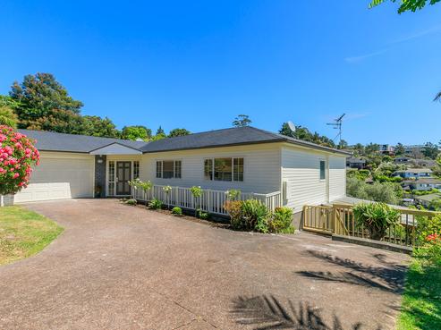 8 Bushglen Court, Browns Bay