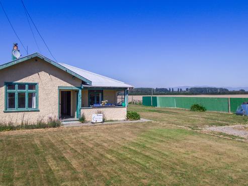 37 The Avenue, Pareora