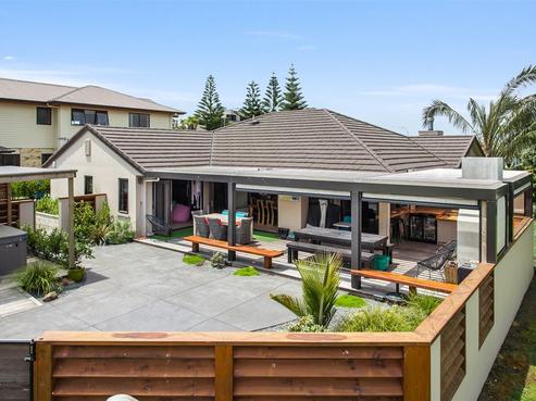 3 Ocean View Road, Coastlands