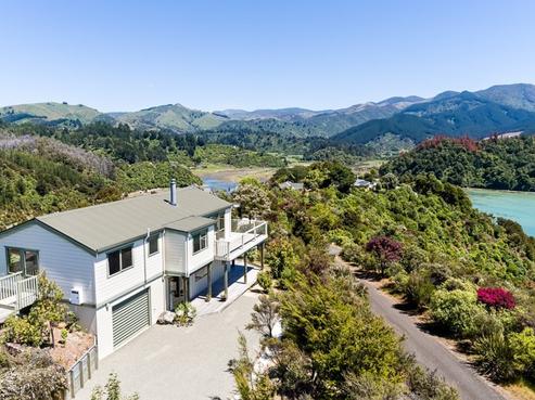 9 Lady Barkly Grove, Kaiteriteri