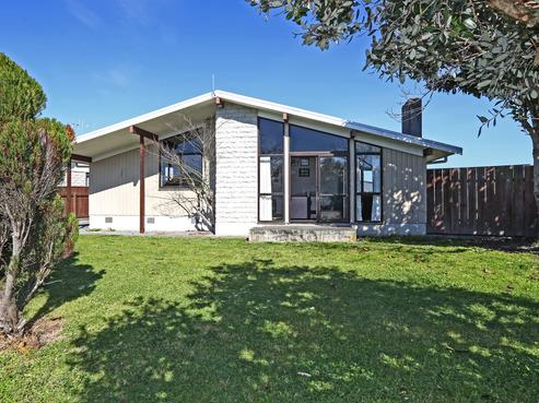 15 Columbus Crescent, Flaxmere