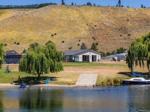 11 Foster Place, Cromwell