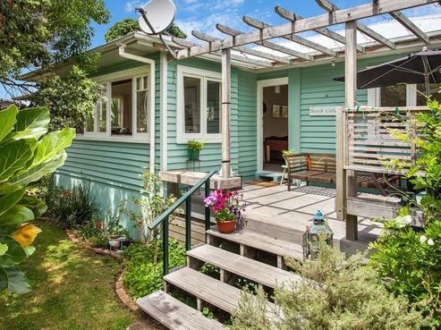 256 Ocean Road, Ohope