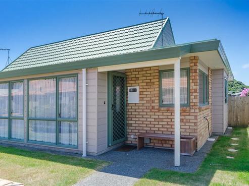 4/17 Redwood Close, Paraparaumu
