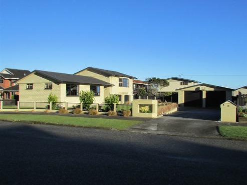18 Nolan Crescent, Karoro