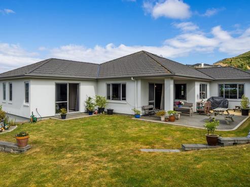 67 Aotea Drive, Aotea