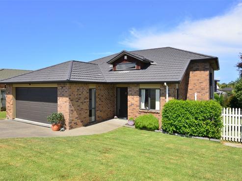 31 Chesterfield Way, Orewa