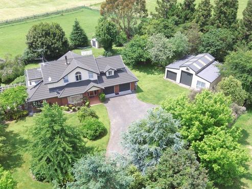 100 Kells Lane, Lichfield