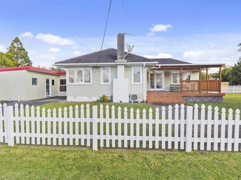 77 Archibald Road, Kelston