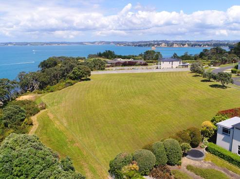 312 Pinecrest Drive, Gulf Harbour