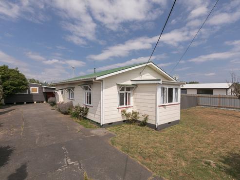 28 Hammond Street, Bulls
